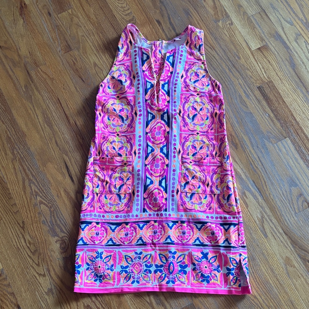 Lilly Pulitzer Sleeveless Dress with Geometric Patterns